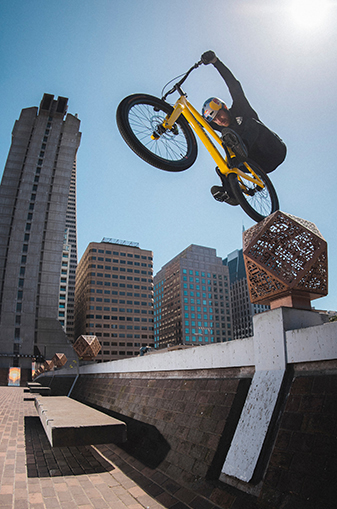 Danny MacAskill reinventa la ciudad de San Francisco