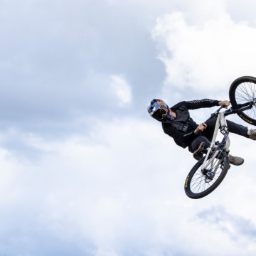 Las Estrellas De Red Bull Bike Se Preparan Para La Primera Parada Del Crankworx World Tour