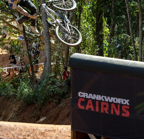 Johansson empata el récord de victorias en Crankworx Cairns